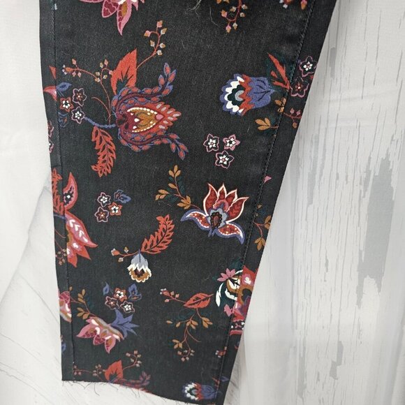 Kensie Black Floral Boho Distressed Grunge Hippie Slim Ankle Jeans 4/27 - Picture 6 of 12